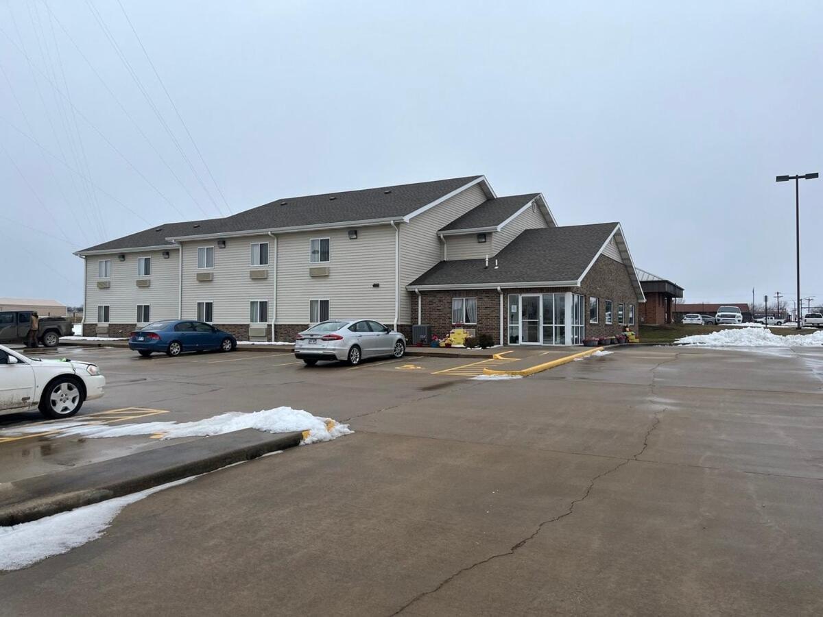 Country Haven Inn Burlington Exterior foto